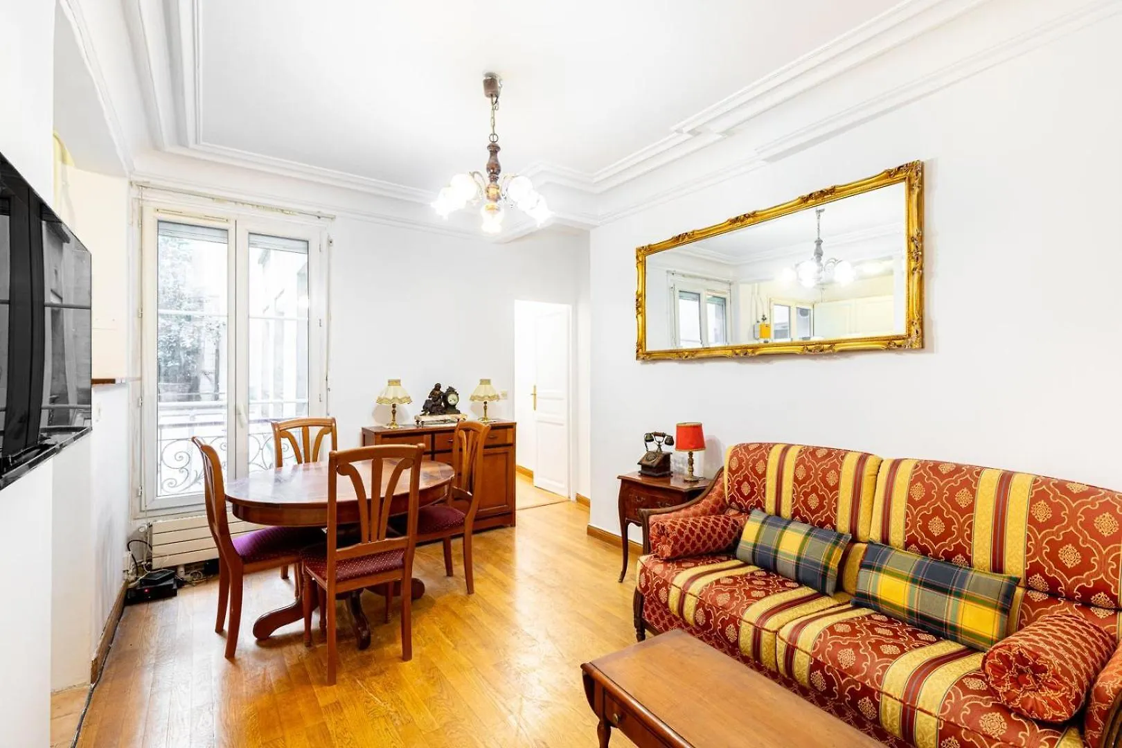 Guestready - Parisian Bliss Near Notre-Dame Apartment
